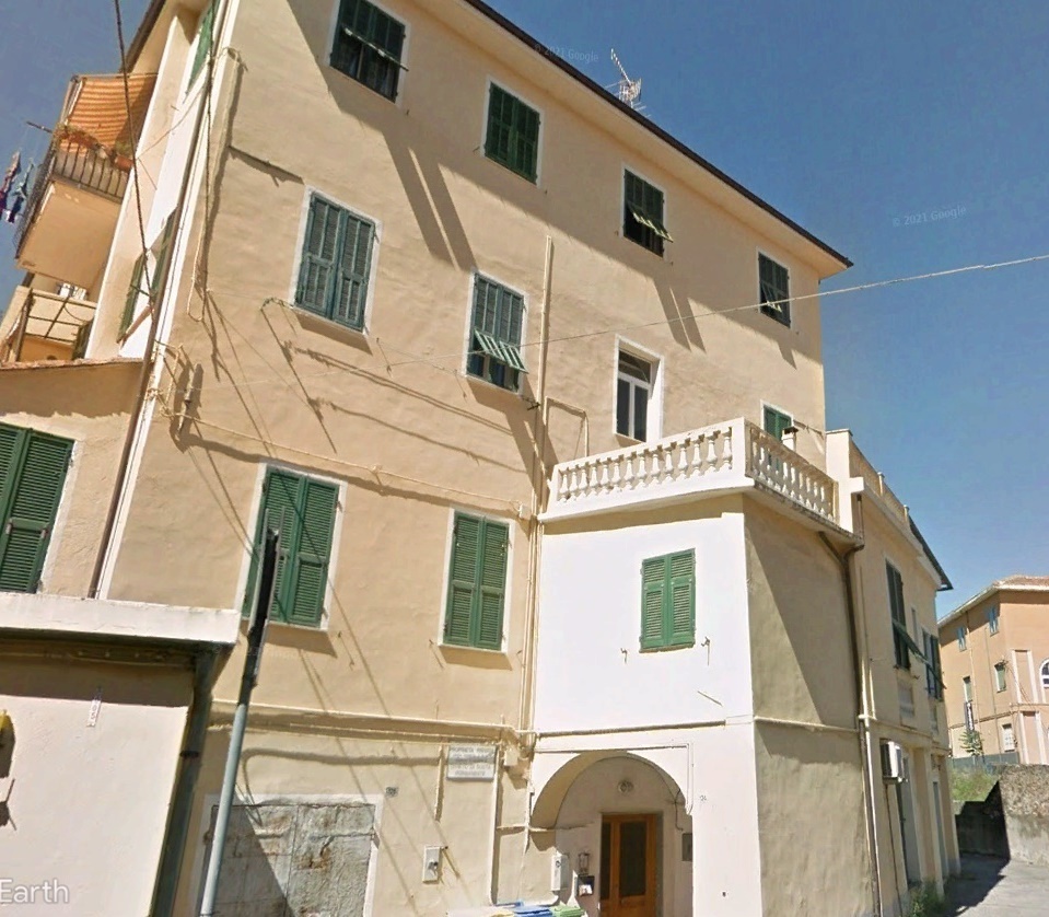 Appartamento in vendita a Imperia, 4 locali, prezzo € 115.000 | PortaleAgenzieImmobiliari.it