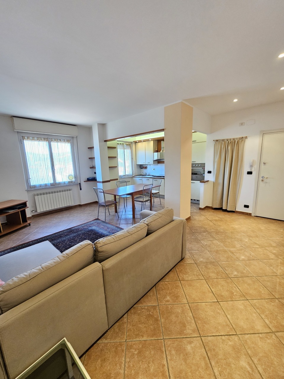 Appartamento in vendita a Savona, 4 locali, prezzo € 168.000 | PortaleAgenzieImmobiliari.it