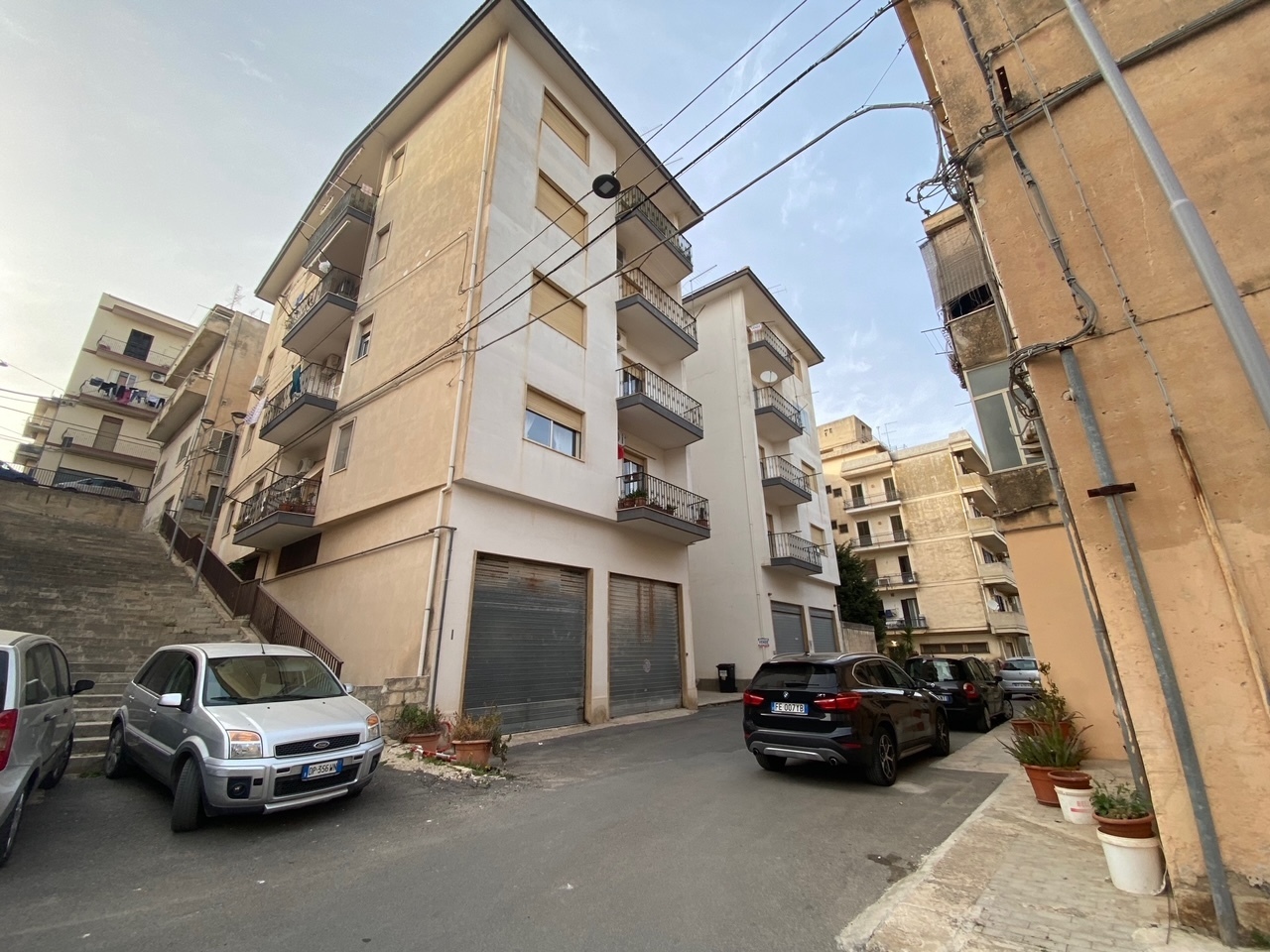 Appartamento in vendita a Modica, 6 locali, prezzo € 79.000 | PortaleAgenzieImmobiliari.it