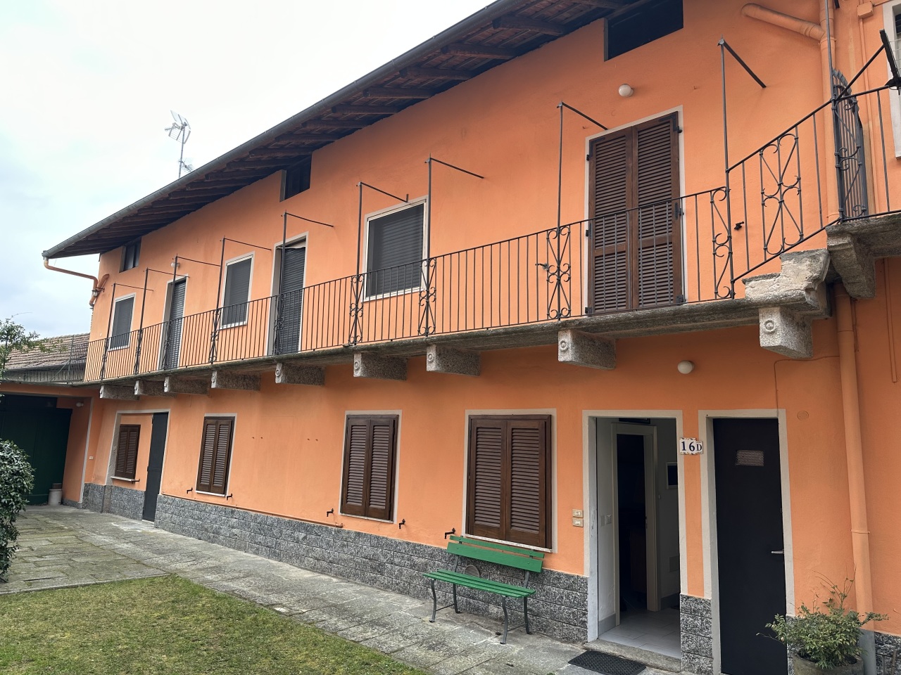 Appartamento in vendita a Invorio, 4 locali, prezzo € 67.000 | PortaleAgenzieImmobiliari.it