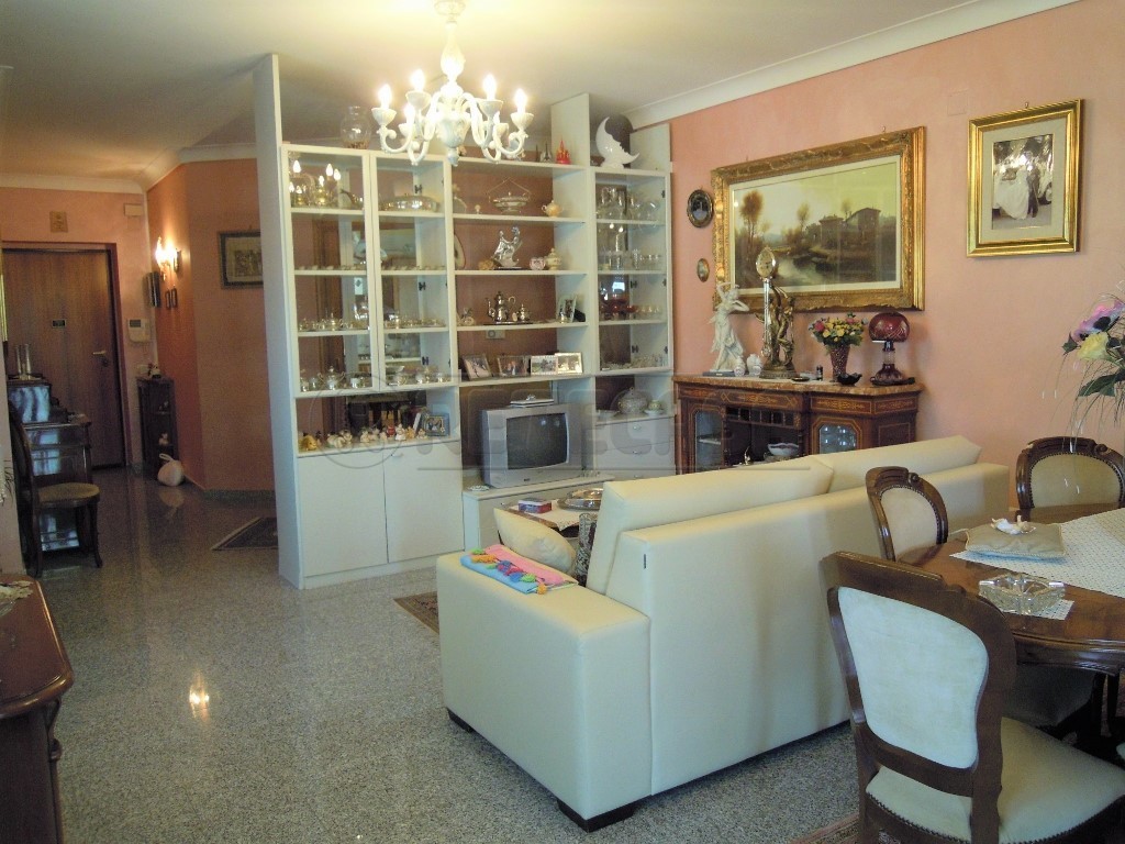 Appartamento in vendita a Caltanissetta, 5 locali, prezzo € 140.000 | PortaleAgenzieImmobiliari.it