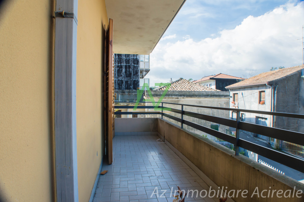 Appartamento in vendita a Acireale, 3 locali, prezzo € 125.000 | PortaleAgenzieImmobiliari.it