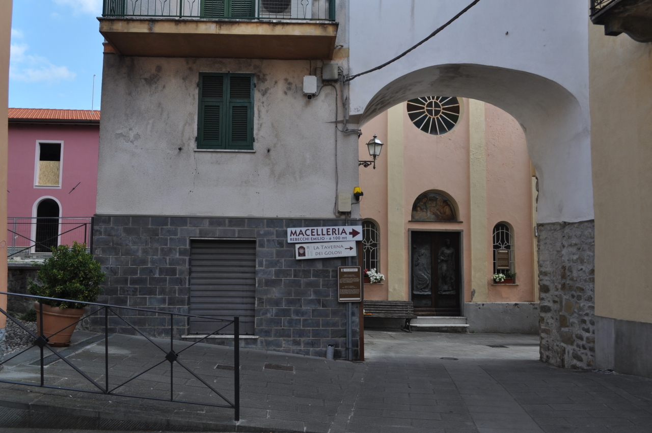 Negozio / Locale in vendita a Brugnato, 2 locali, prezzo € 70.000 | PortaleAgenzieImmobiliari.it