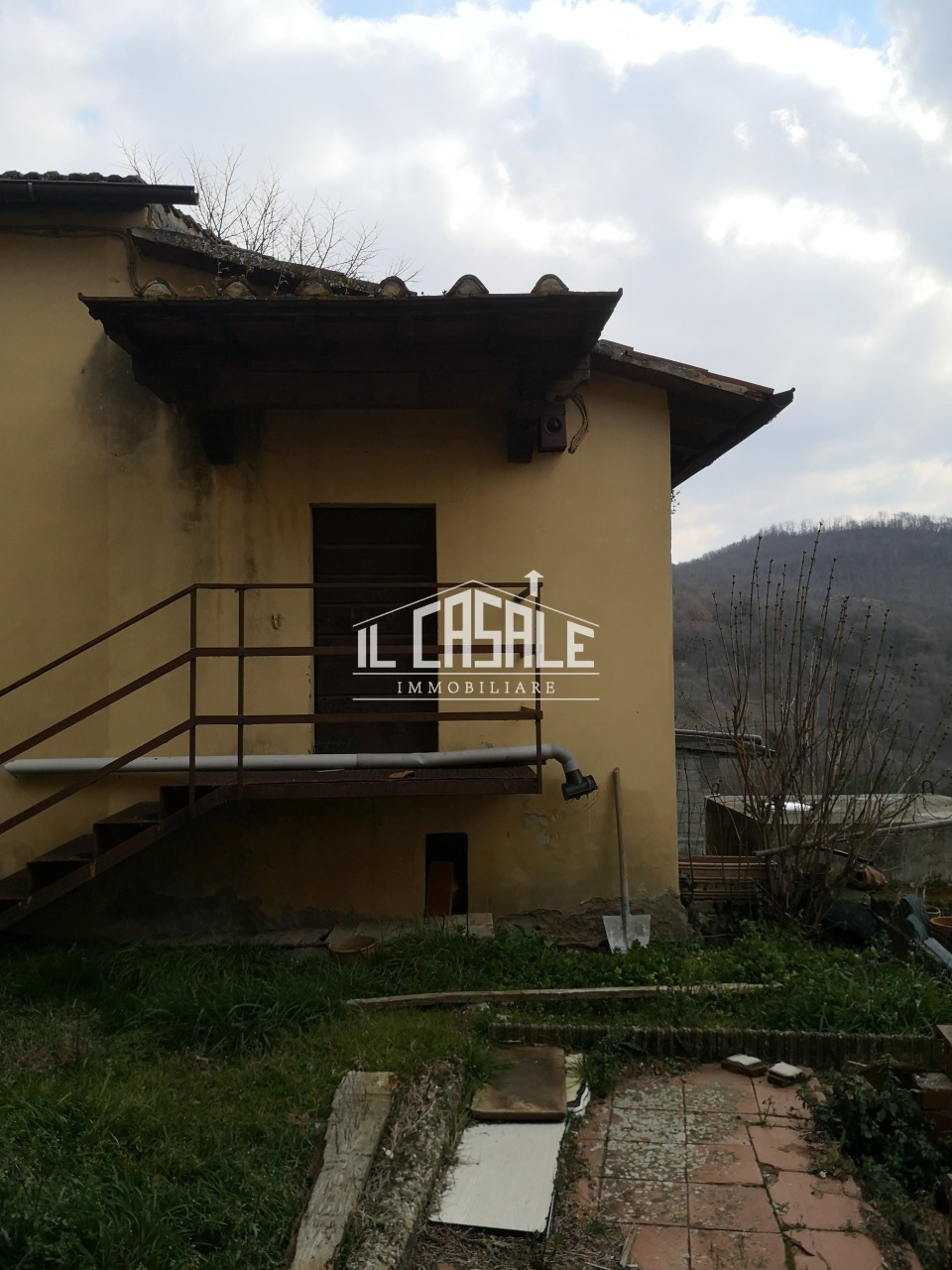 Rustico / Casale in vendita a Dicomano, 4 locali, prezzo € 120.000 | PortaleAgenzieImmobiliari.it