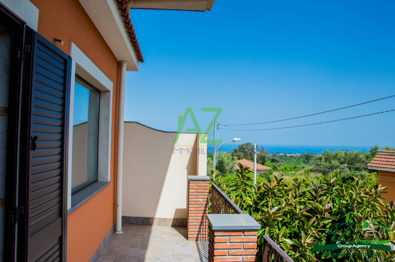 Villa in vendita a Acireale, 5 locali, prezzo € 220.000 | PortaleAgenzieImmobiliari.it