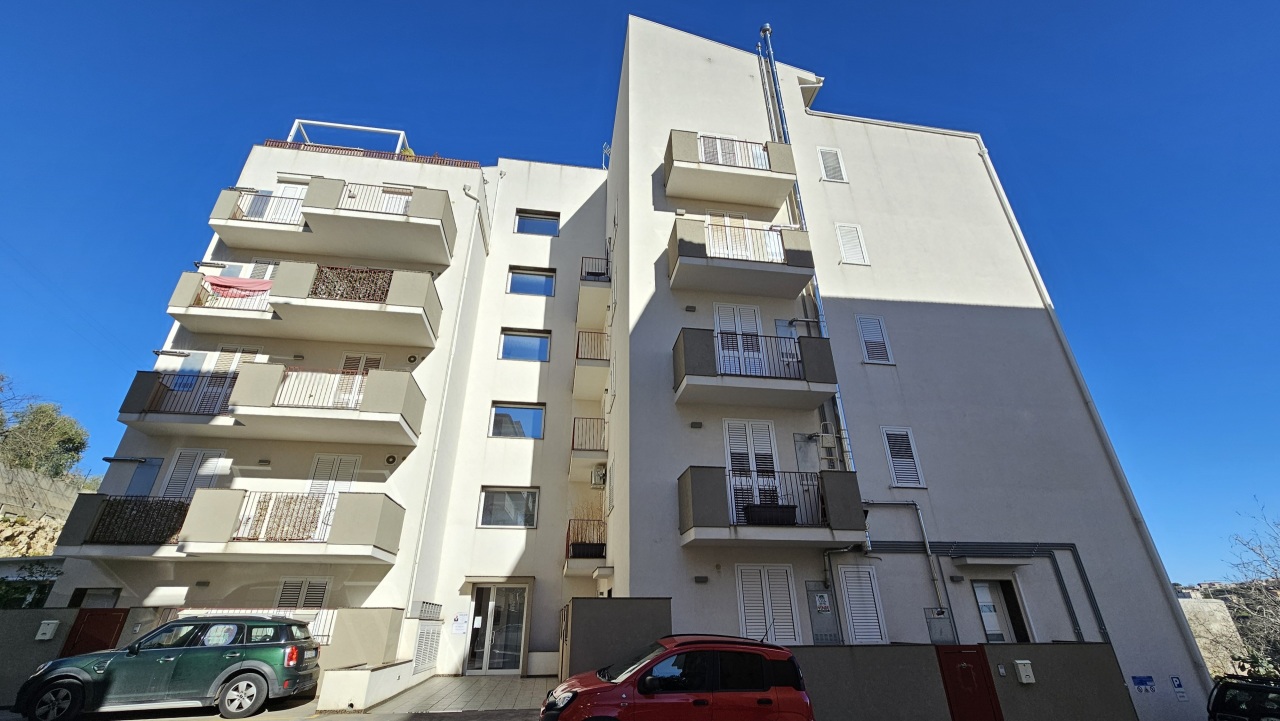 Appartamento in vendita a Modica, 5 locali, prezzo € 140.000 | PortaleAgenzieImmobiliari.it