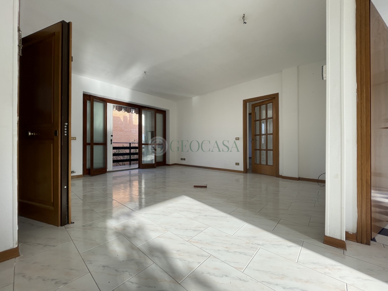 Appartamento in vendita a Sarzana, 8 locali, prezzo € 280.000 | PortaleAgenzieImmobiliari.it