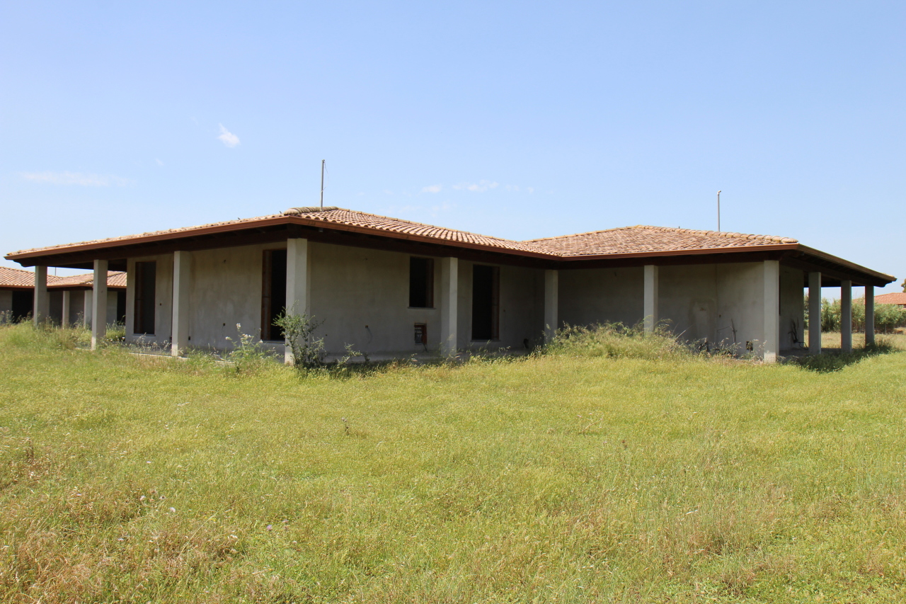 Villa in vendita a Assemini, 8 locali, prezzo € 105.000 | PortaleAgenzieImmobiliari.it