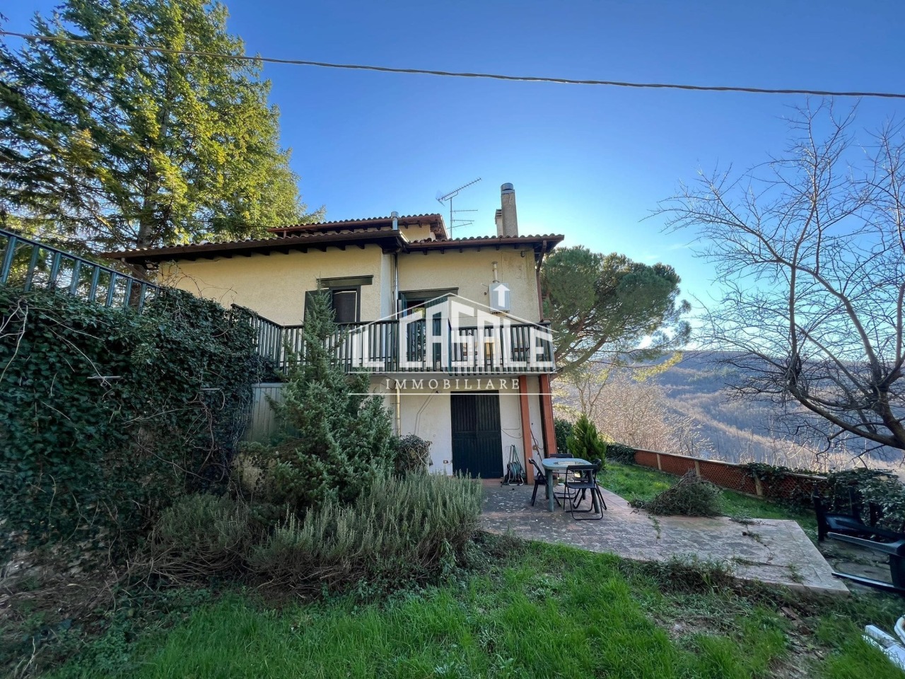 Villa in vendita a Vicchio, 9 locali, prezzo € 270.000 | PortaleAgenzieImmobiliari.it