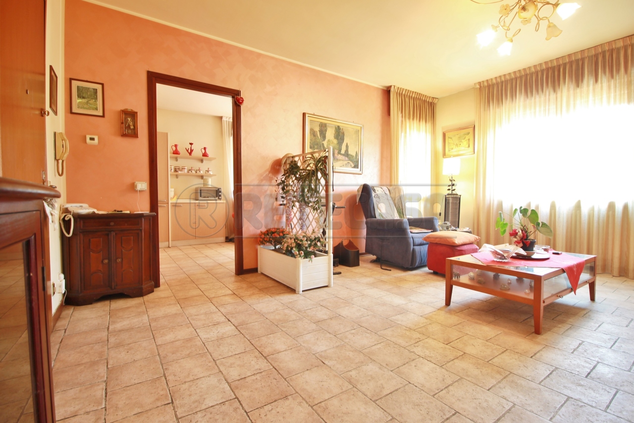 Appartamento in vendita a Montebello Vicentino, 6 locali, prezzo € 110.000 | PortaleAgenzieImmobiliari.it