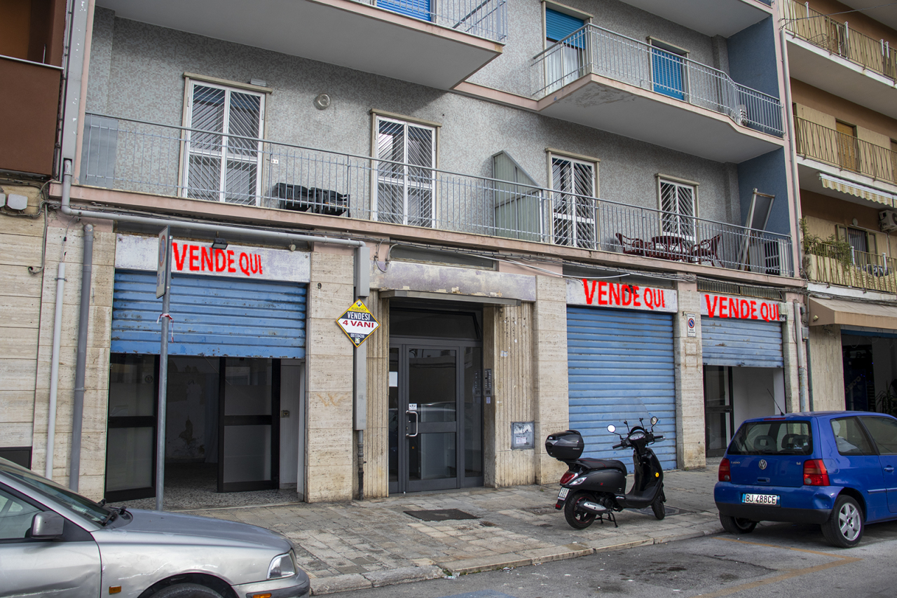 Negozio / Locale in vendita a Bari, 5 locali, prezzo € 148.000 | PortaleAgenzieImmobiliari.it