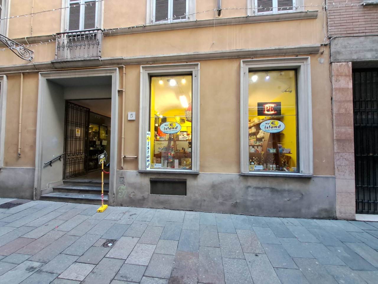Negozio / Locale in affitto a Parma
