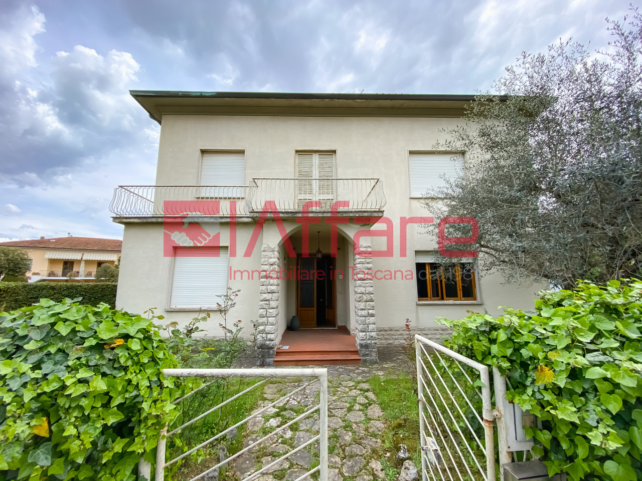 Villa in vendita a Ponte Buggianese, 10 locali, prezzo € 250.000 | PortaleAgenzieImmobiliari.it
