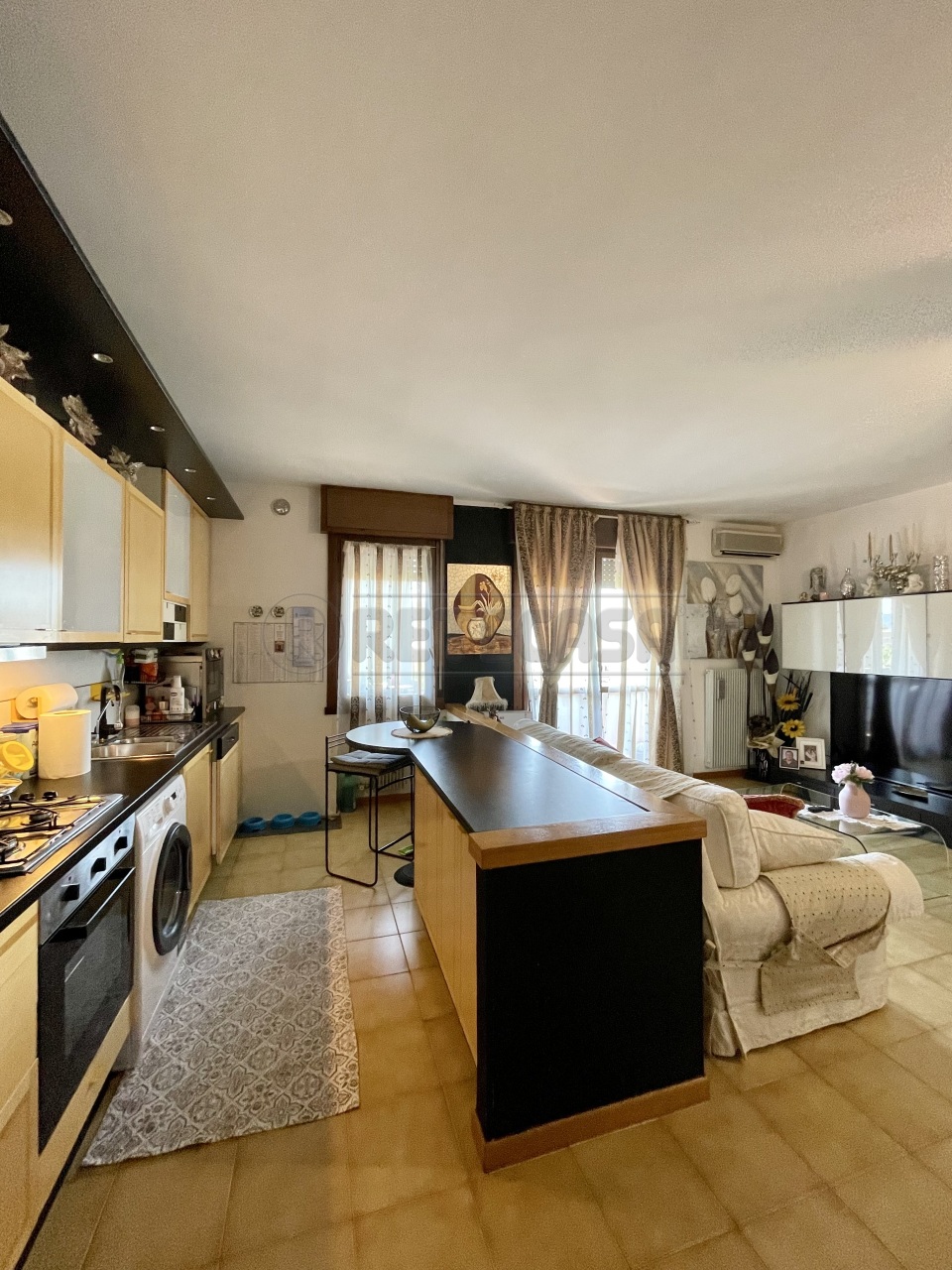 Appartamento in vendita a Montecchio Maggiore, 5 locali, prezzo € 110.000 | PortaleAgenzieImmobiliari.it