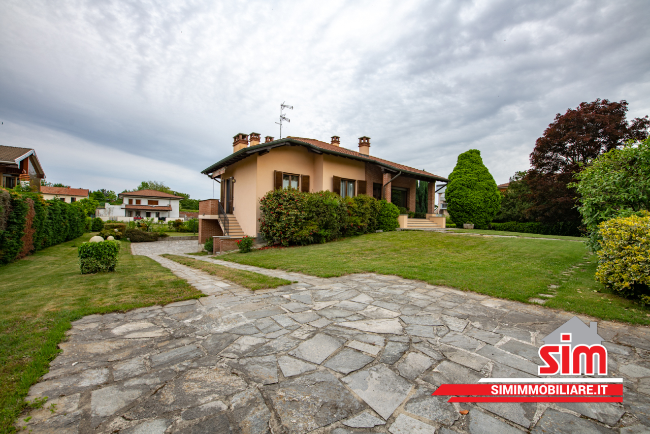 Villa in vendita a Nibbiola, 7 locali, prezzo € 435.000 | PortaleAgenzieImmobiliari.it