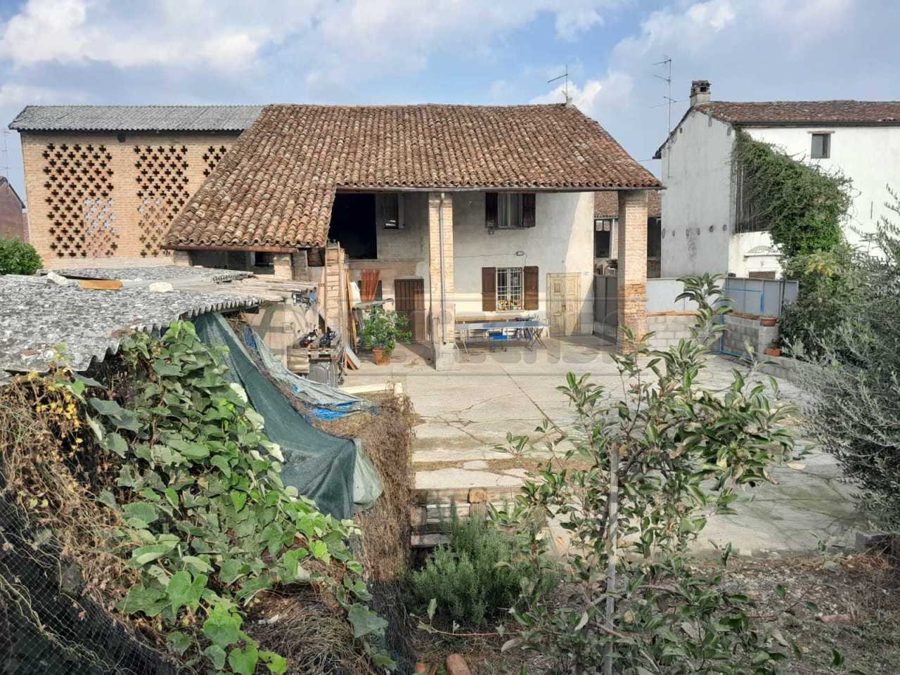Rustico / Casale in vendita a Cremosano, 3 locali, prezzo € 99.000 | PortaleAgenzieImmobiliari.it