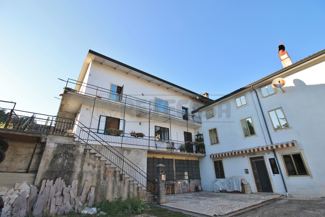 Appartamento in vendita a Zermeghedo, 5 locali, prezzo € 74.000 | PortaleAgenzieImmobiliari.it