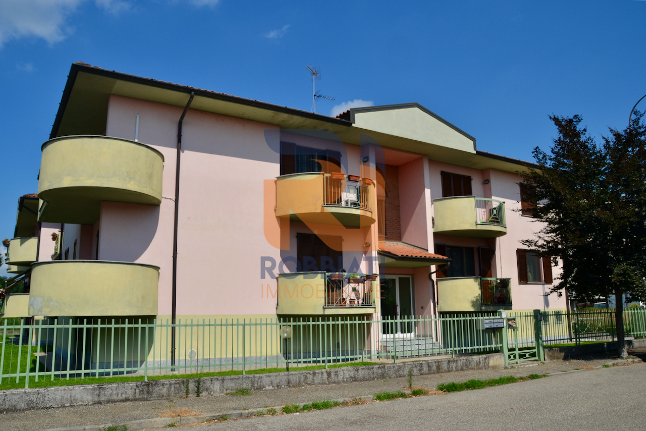 Appartamento in vendita a San Martino Siccomario, 2 locali, prezzo € 90.000 | PortaleAgenzieImmobiliari.it