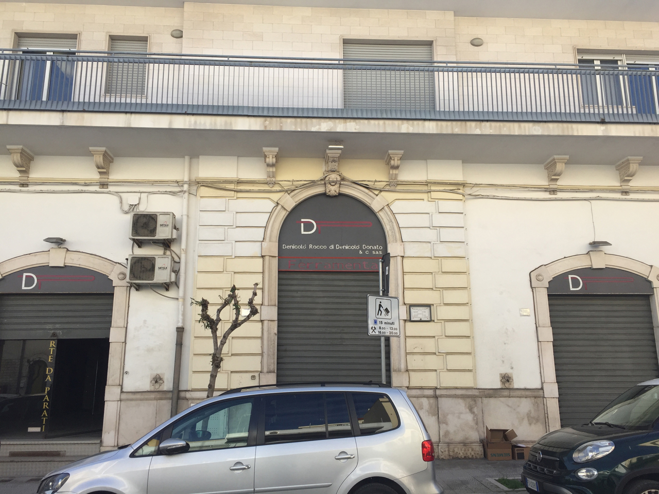 Negozio / Locale in affitto a Triggiano, 3 locali, prezzo € 1.500 | PortaleAgenzieImmobiliari.it