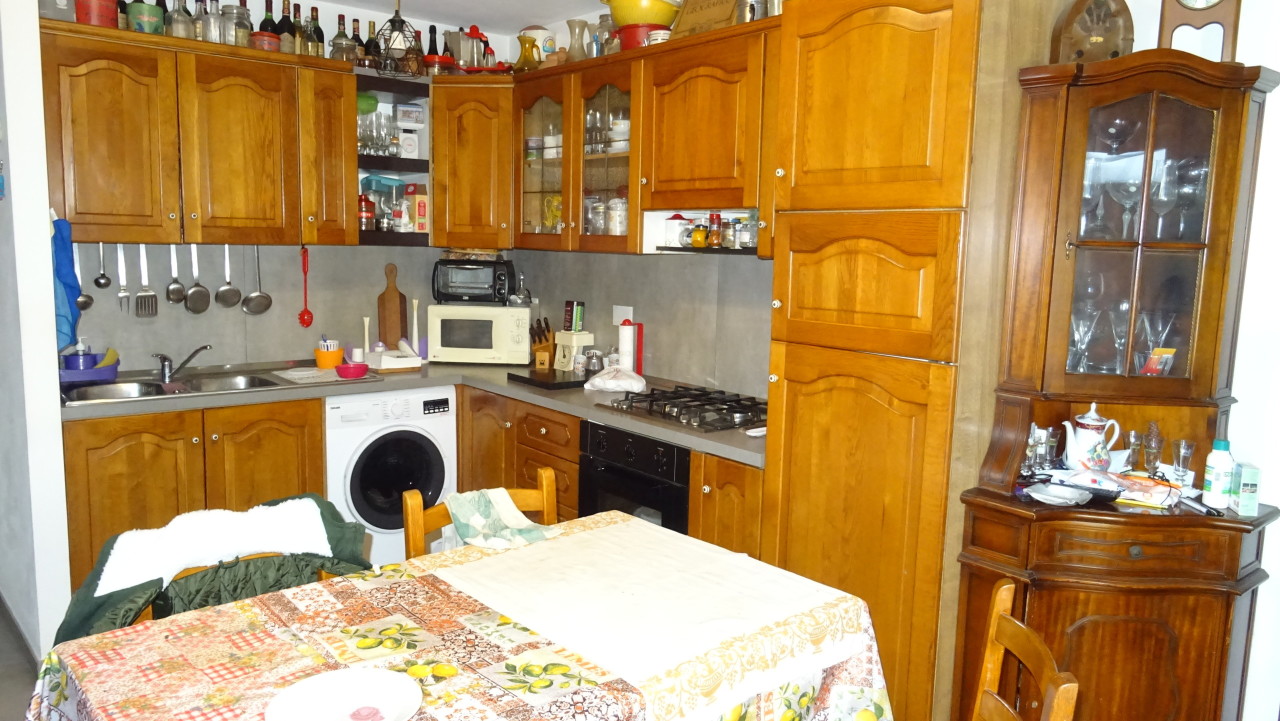 Appartamento in vendita a Campi Bisenzio, 3 locali, prezzo € 148.000 | PortaleAgenzieImmobiliari.it