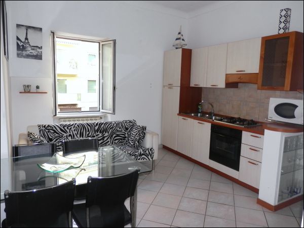 Appartamento in affitto a SanRemo, 40 locali, prezzo € 450 | PortaleAgenzieImmobiliari.it