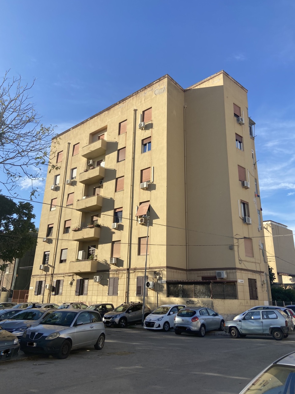 Appartamento in vendita a Palermo, 4 locali, prezzo € 118.000 | PortaleAgenzieImmobiliari.it