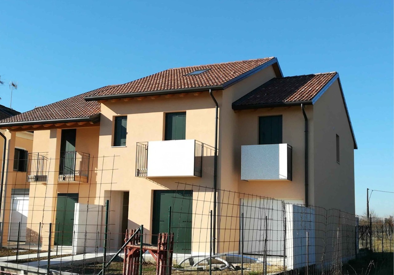 Soluzione Semindipendente in vendita a Piazzola sul Brenta, 7 locali, prezzo € 345.000 | PortaleAgenzieImmobiliari.it