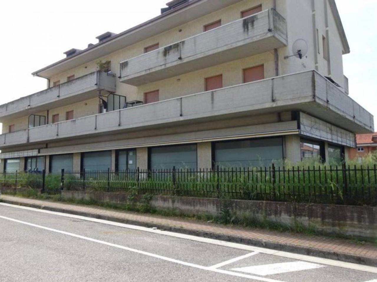 Negozio / Locale in vendita a Colli del Tronto, 5 locali, prezzo € 840.000 | PortaleAgenzieImmobiliari.it