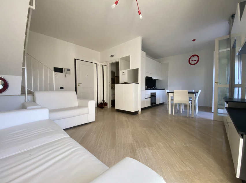 Appartamento in vendita a Carrara, 3 locali, prezzo € 239.000 | PortaleAgenzieImmobiliari.it