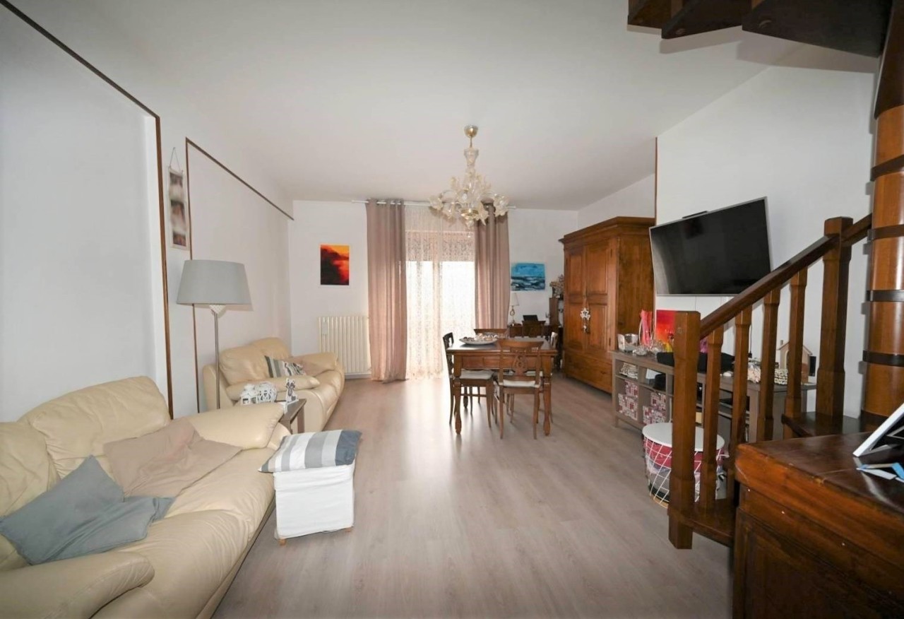 Appartamento in vendita a Monsampolo del Tronto, 5 locali, prezzo € 198.000 | PortaleAgenzieImmobiliari.it