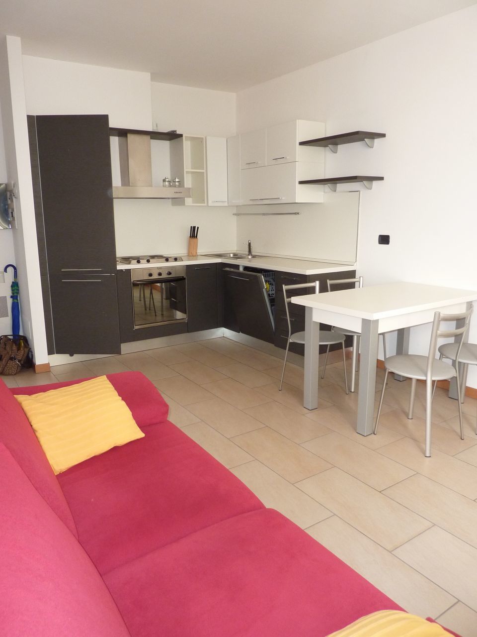 Appartamento in affitto a Gallarate, 2 locali, prezzo € 750 | PortaleAgenzieImmobiliari.it