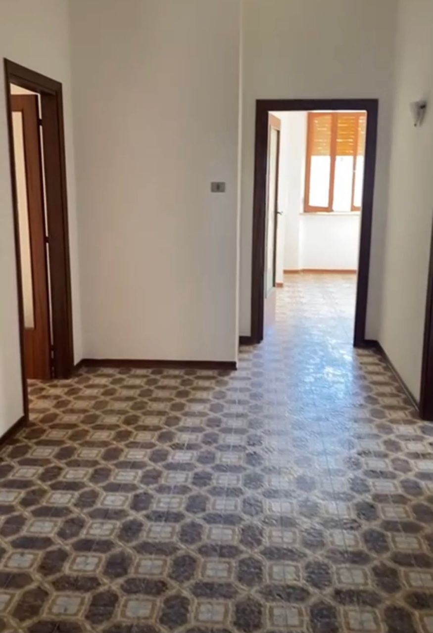 Appartamento in affitto a Venarotta, 5 locali, prezzo € 500 | CambioCasa.it