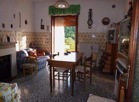 Appartamento in vendita a San Fele, 6 locali, prezzo € 69.000 | PortaleAgenzieImmobiliari.it